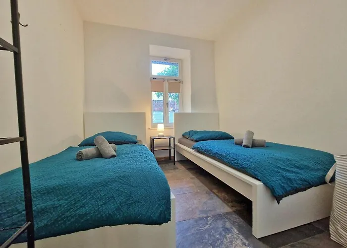 Happyside Travel & Work #2 O Wlan O 4 Einzelbetten *